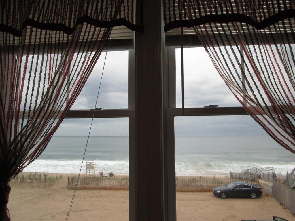 Misquamicut Beach Front Inn Westerly Esterno foto