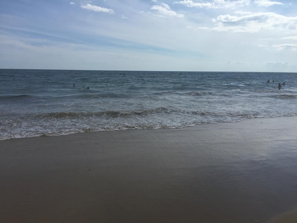 Misquamicut Beach Front Inn Westerly Esterno foto