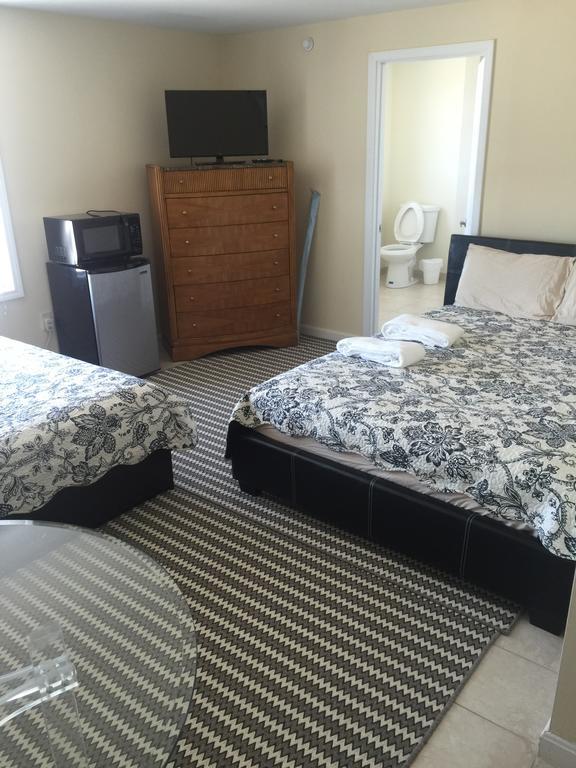 Misquamicut Beach Front Inn Westerly Esterno foto
