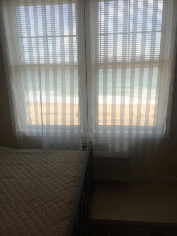 Misquamicut Beach Front Inn Westerly Esterno foto