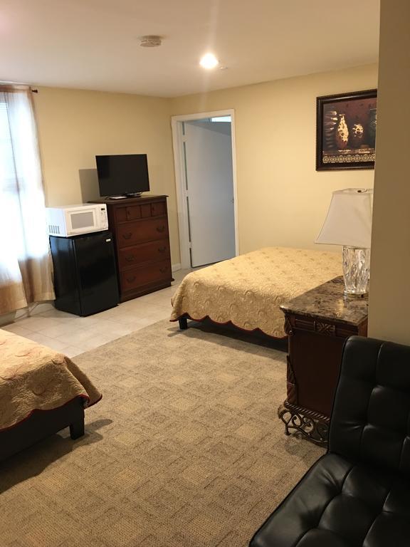Misquamicut Beach Front Inn Westerly Esterno foto
