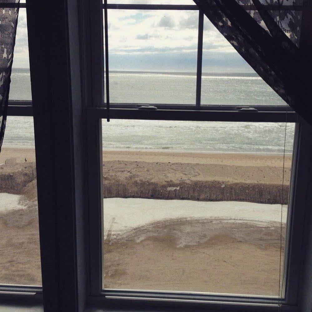Misquamicut Beach Front Inn Westerly Esterno foto