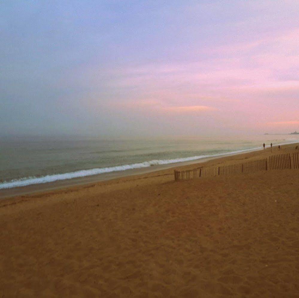 Misquamicut Beach Front Inn Westerly Esterno foto