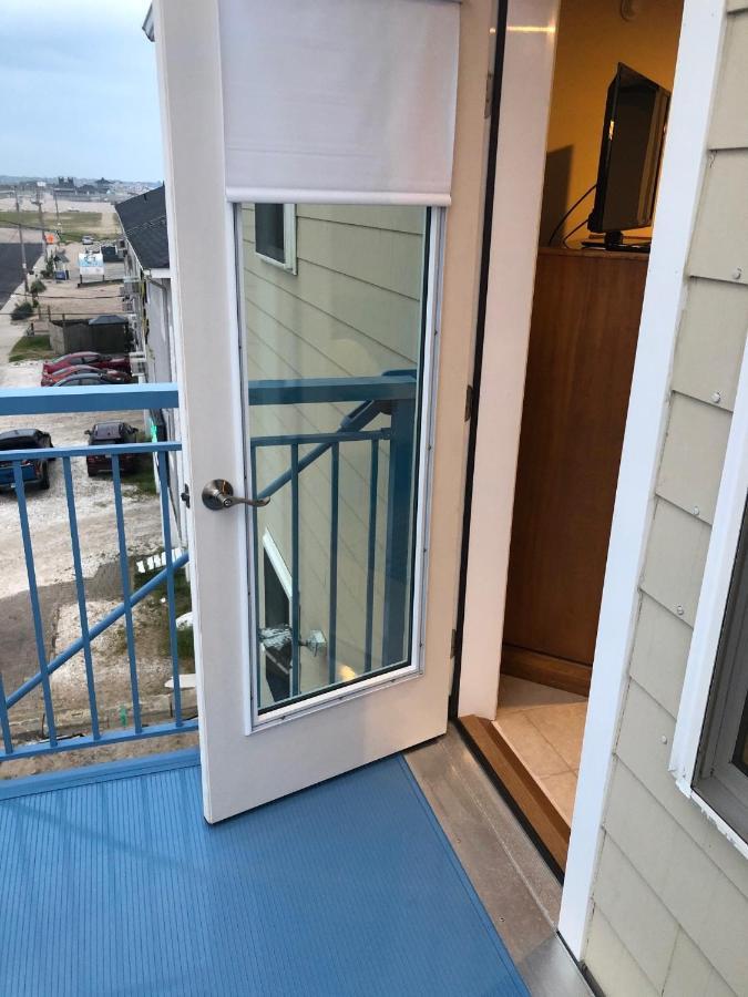 Misquamicut Beach Front Inn Westerly Esterno foto
